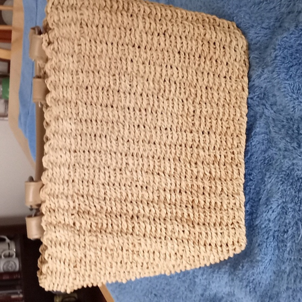 Straw weave purse